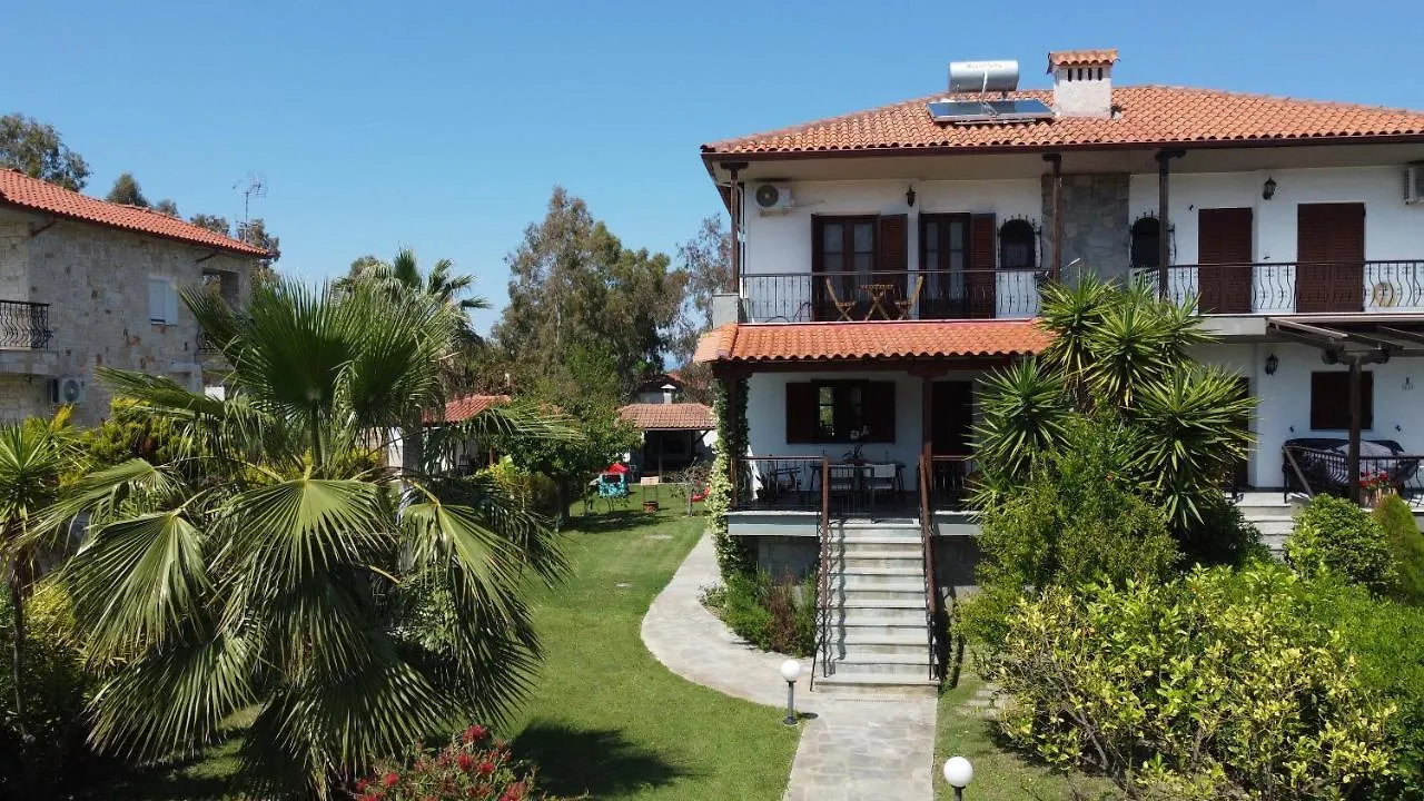 Villa Beta - 5Min Walk To Beach, Bbq, Parking Pefkochori Yunanistan