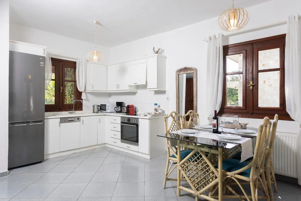 Villa Beta - 5Min Walk To Beach, Bbq, Parking Pefkochori