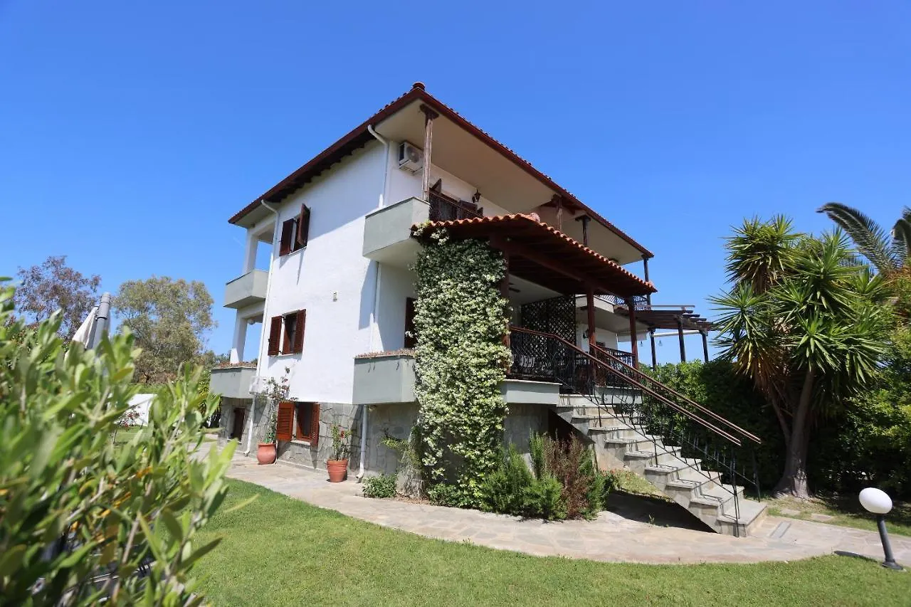 Villa Beta - 5Min Walk To Beach, Bbq, Parking Pefkochori